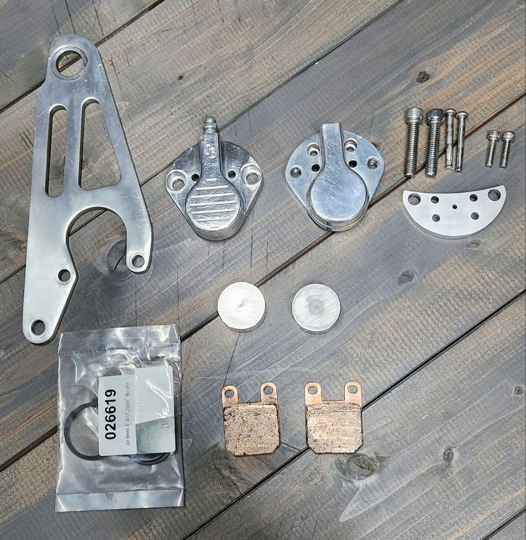 ハーレーJB２ポットキャリパー+キャリパーサポート+シールキット　ジャンク品