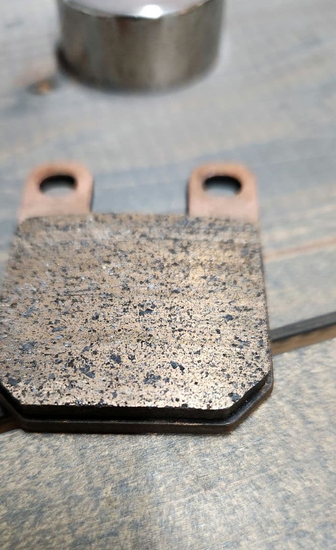 ハーレーJB２ポットキャリパー+キャリパーサポート+シールキット　ジャンク品