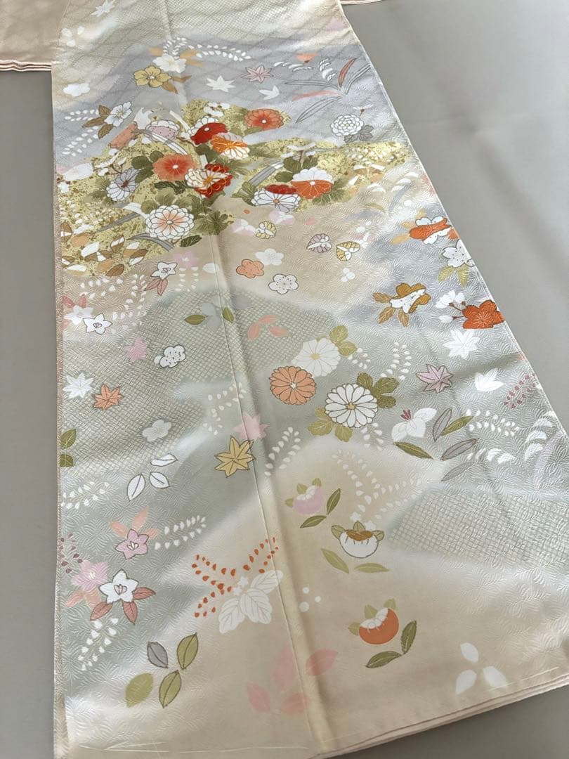 正絹 四季古典柄 友禅染 袷 訪問着 淡オレンジベージュ(和色:肌色) 未使用