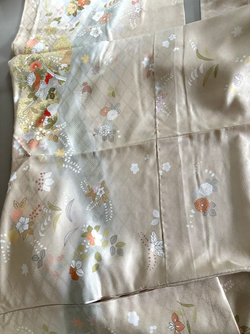 正絹 四季古典柄 友禅染 袷 訪問着 淡オレンジベージュ(和色:肌色) 未使用