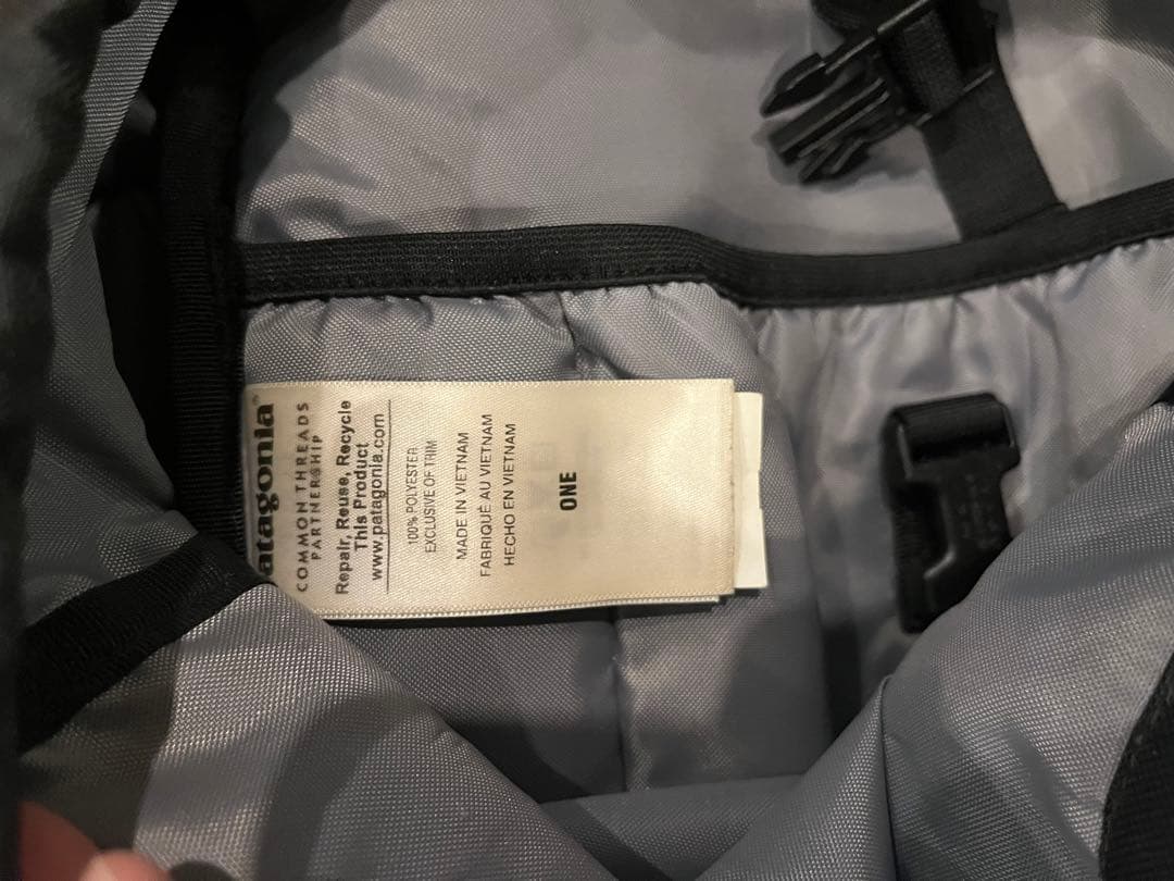 美品 patagonia ブラック バックパック リュック パタゴニア