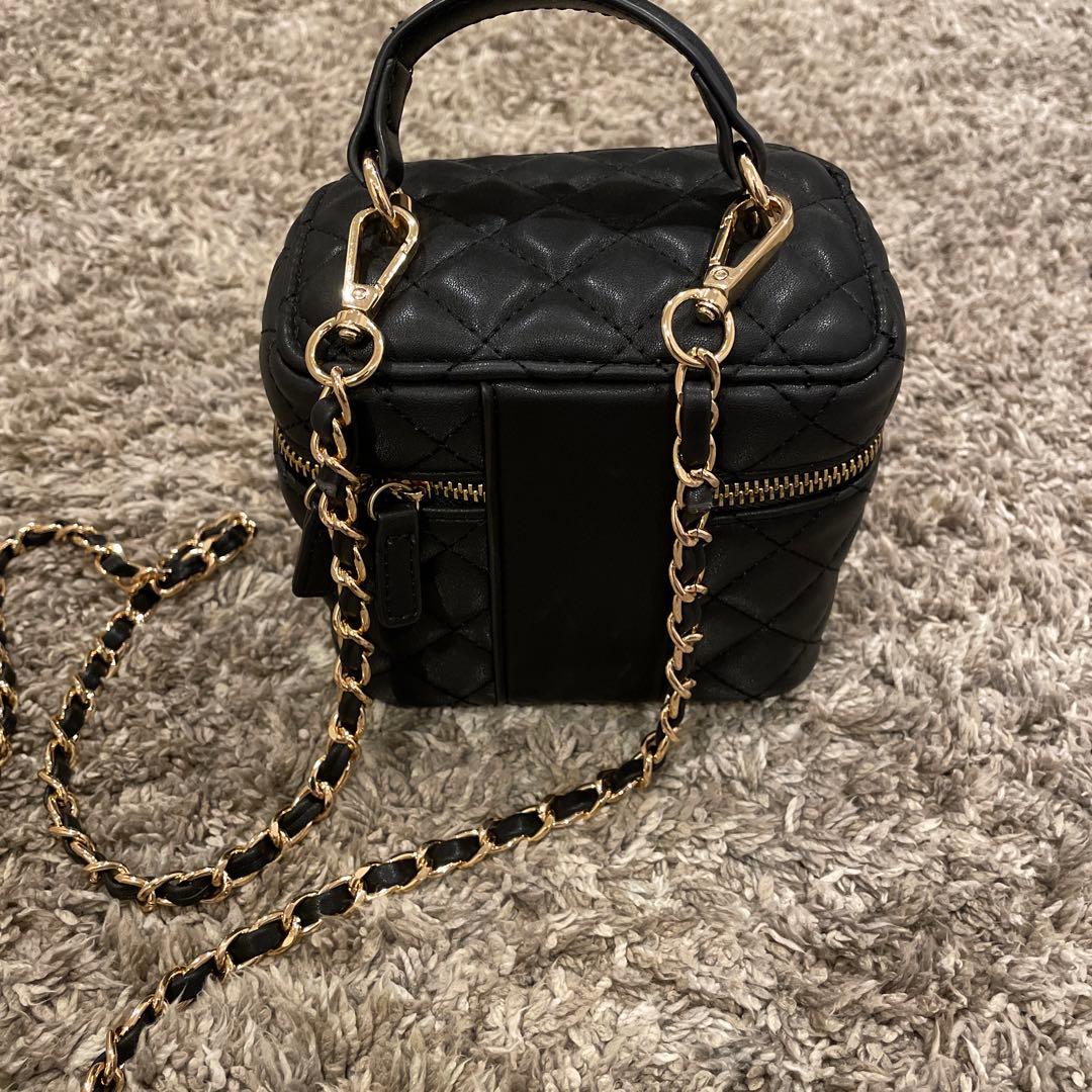 Darich ダーリッチ キルティングスクエアミニバッグ　ゴールド　ブラック