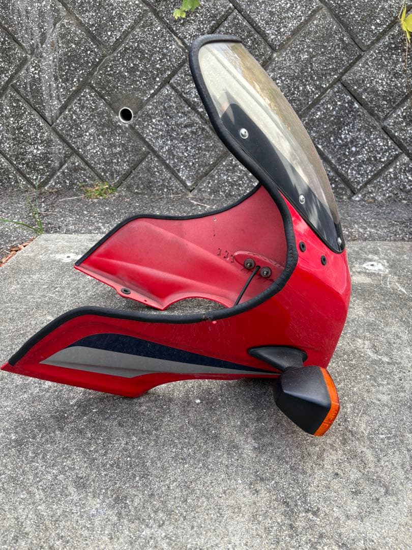 Kawasaki GPZ400Fフロントカウル 赤