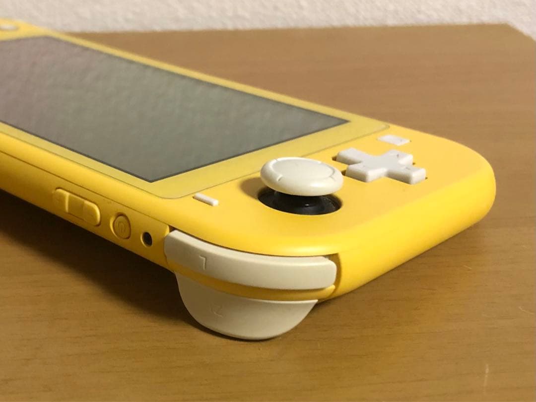 Nintendo Switch Lite スイッチライト イエロー ケース ②