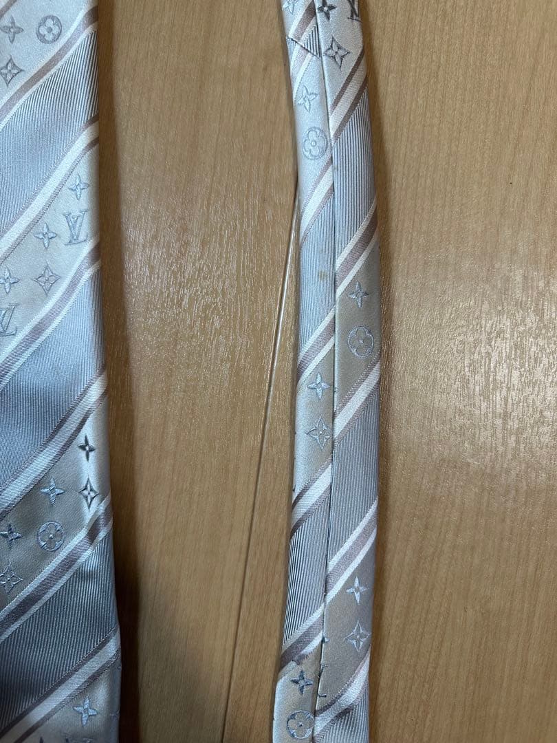 ルイ・ヴィトン ネクタイ