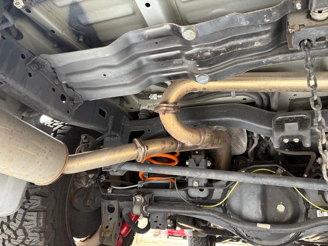 ランクル200 左右4本出しマフラー