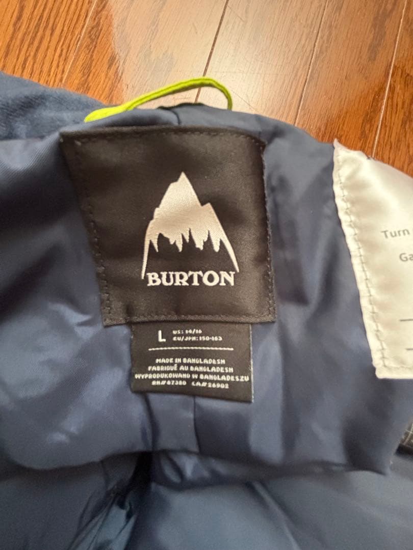 【バートン】キッズLサイズ　スノーボードウェア　上下150cm〜163cm