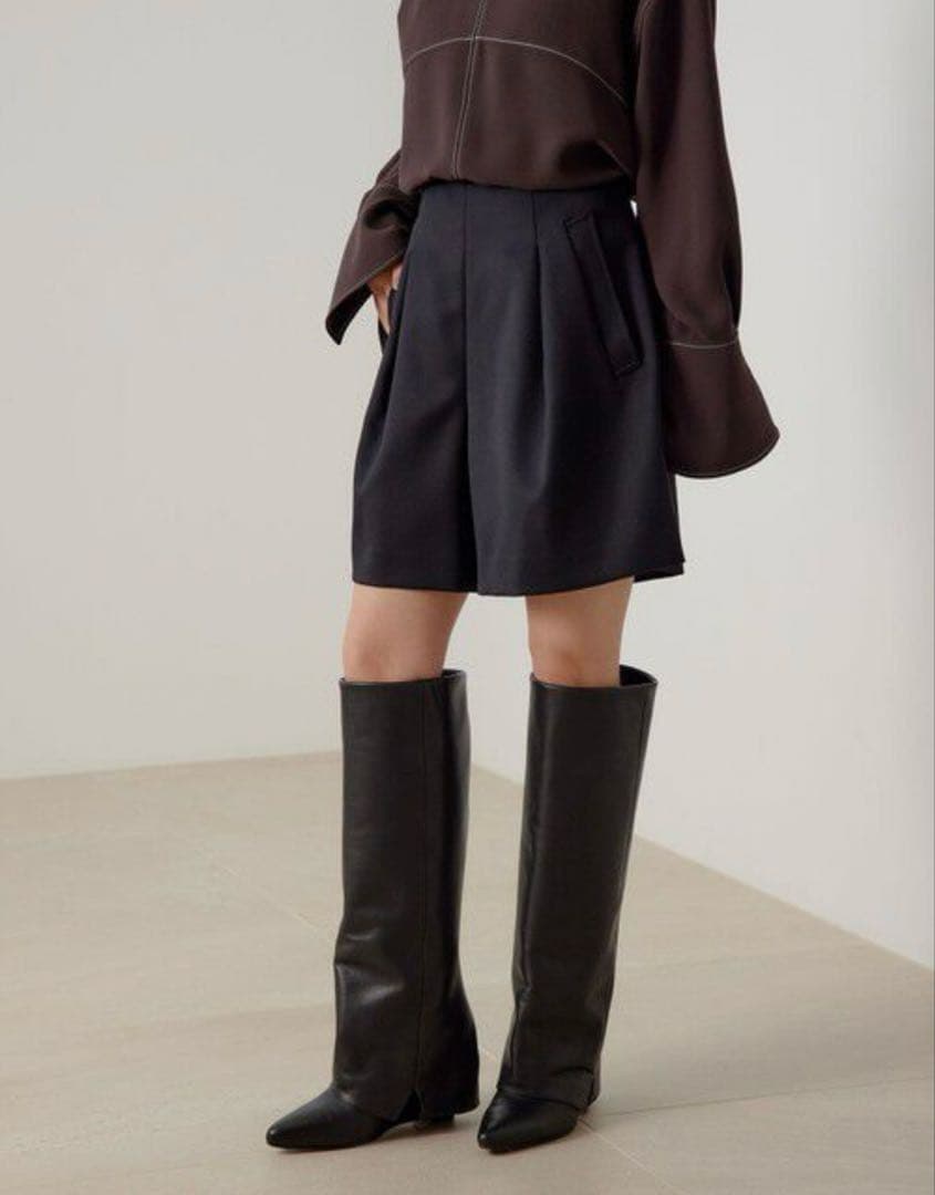 新品＜EMMEL REFINES＞EM タック ポケット ショートパンツ