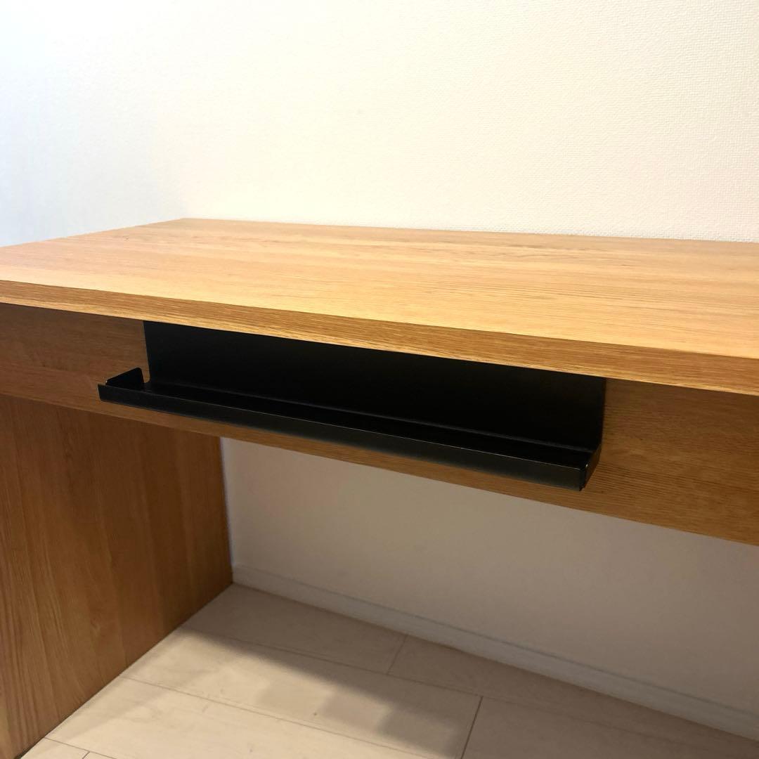 無印良品　無垢材デスク・オーク材　幅110x奥行52x高さ70cm 廃盤品