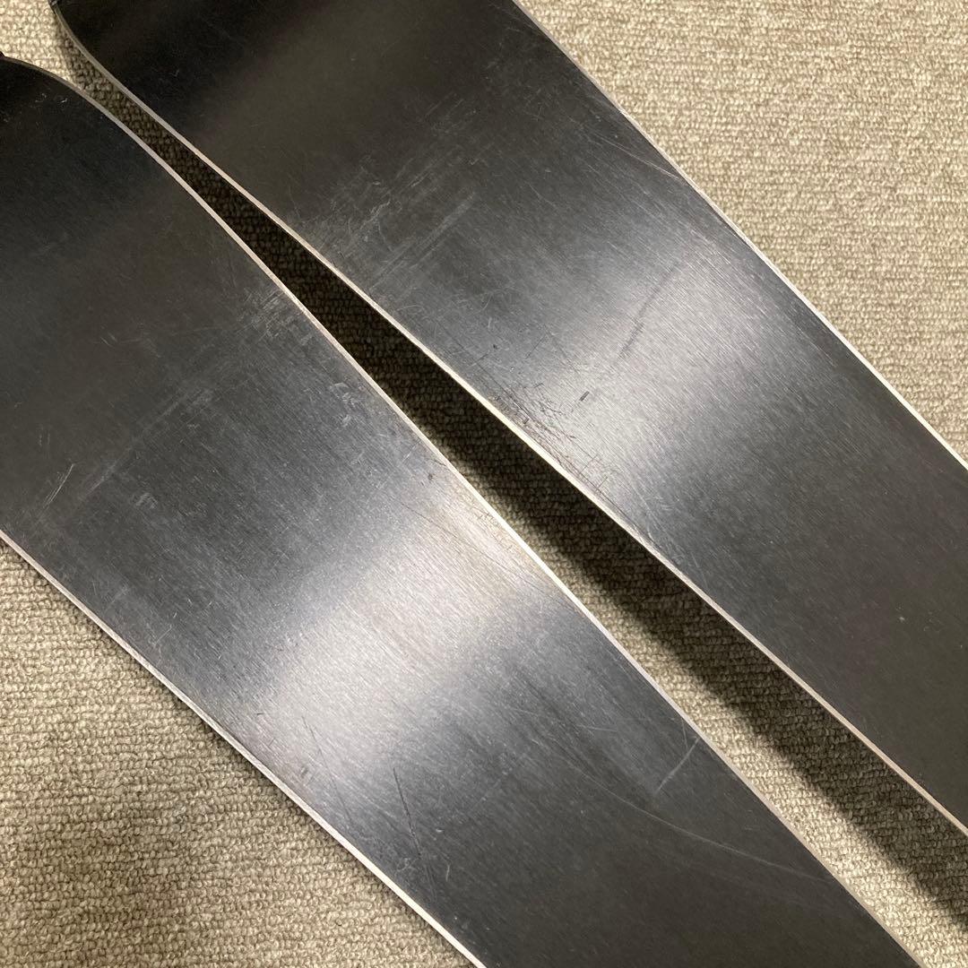 SALOMON スキー板　ジュニア　150㎝　ストック付き