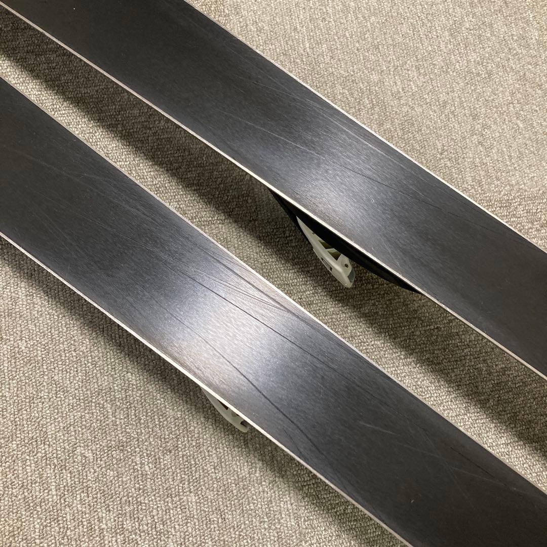 SALOMON スキー板　ジュニア　150㎝　ストック付き