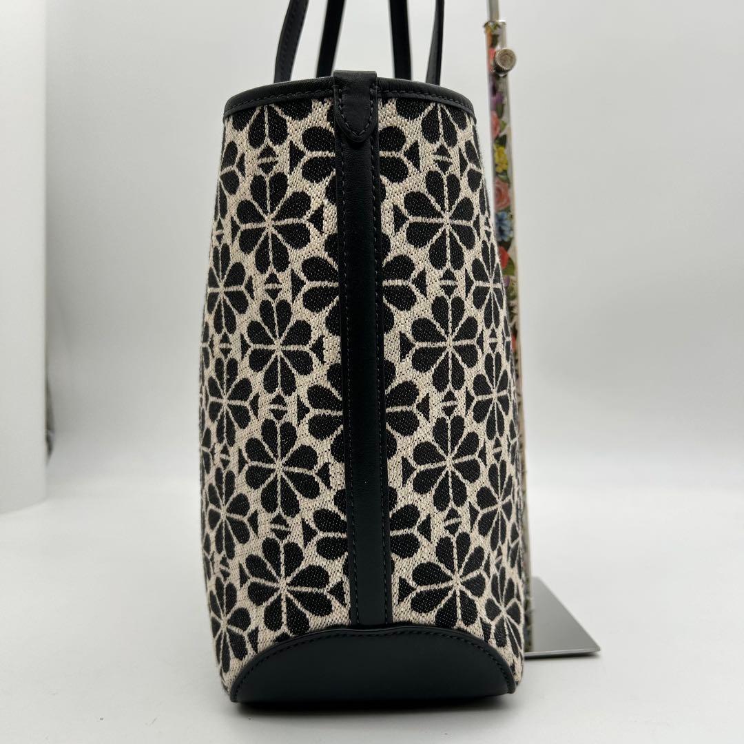 未使用　ケイトスペード　トートバッグ　花柄　ロゴ　ジャガード　A4◎　肩掛け◎