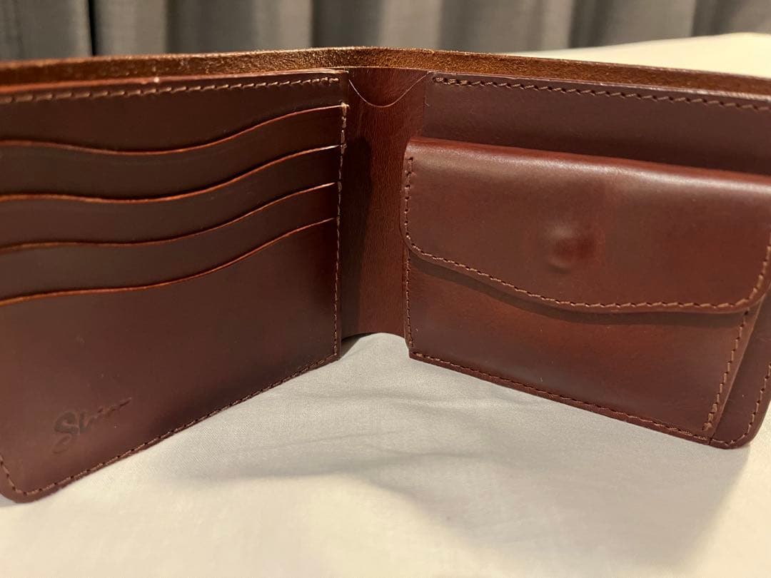 本革　2つ折り財布