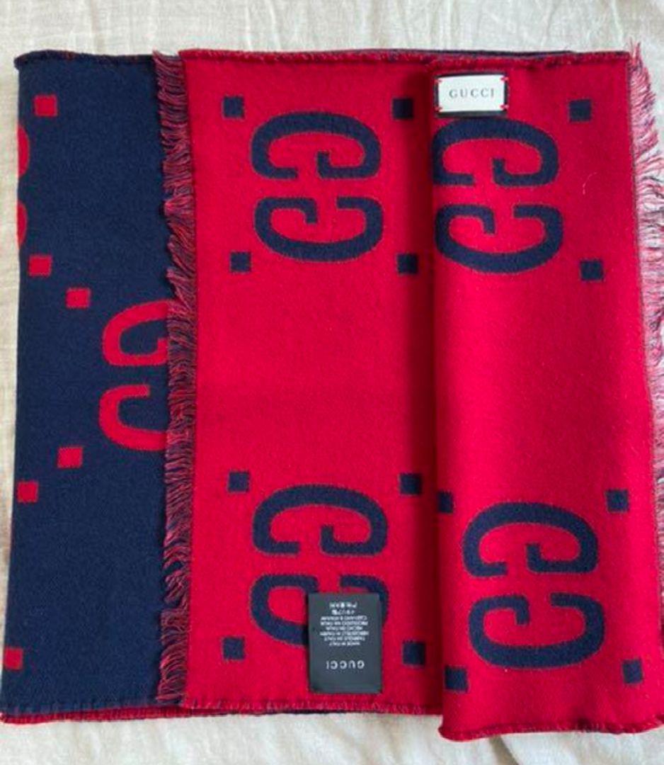 雪さま。GUCCI GGロゴマフラー