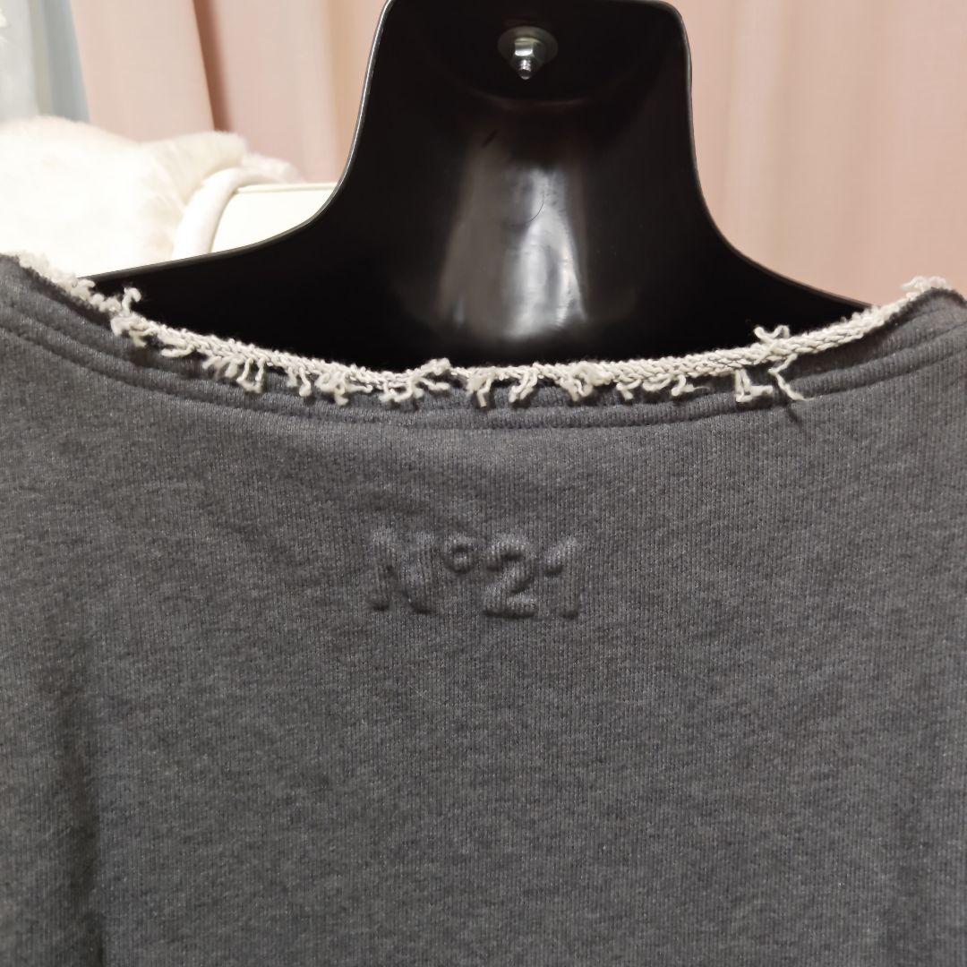 新品　ヌメロ　　半袖トレーナー