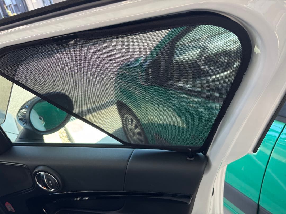 MINIF60メッシュサンシェード 取り付けクリップ付き