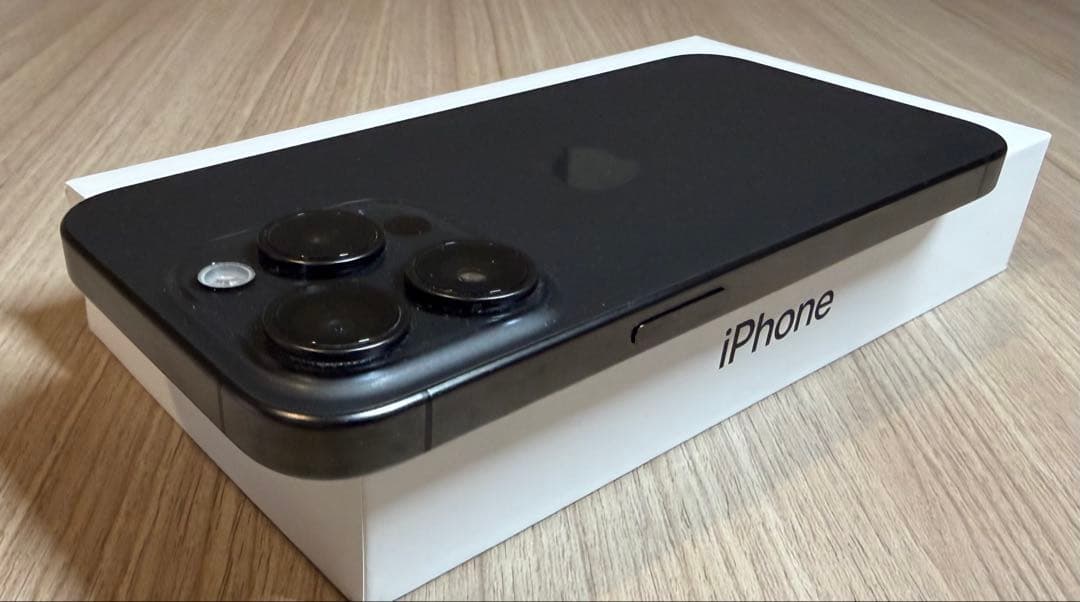 Apple iPhone15Pro 128GB 【美品】　ブラックチタニウム