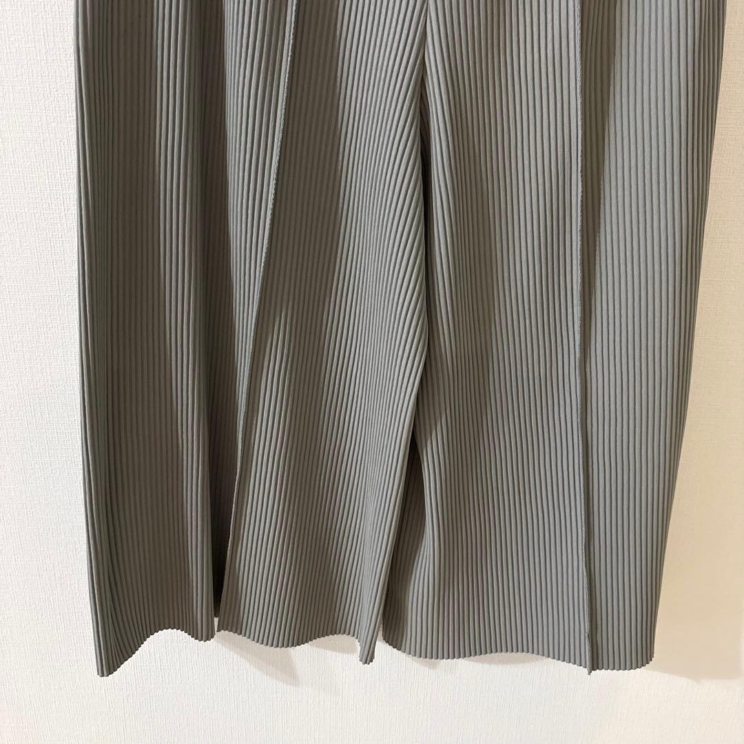 新品タグ付 me ISSEY MIYAKE ミー イッセイミヤケ プリーツパンツ