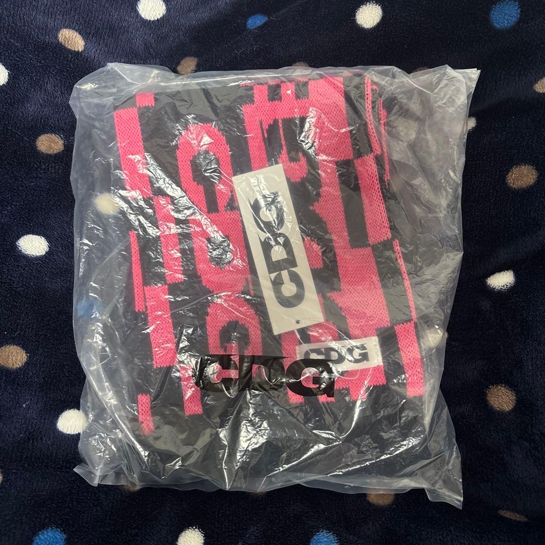 未開封　CDG ピンク 黒 マフラー　COMME DES GARÇONS
