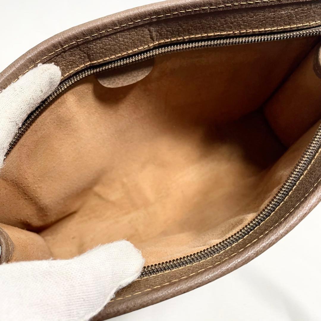 グッチ オールドグッチ クラッチバッグ セカンドバッグ スプリーム 金具 大容量