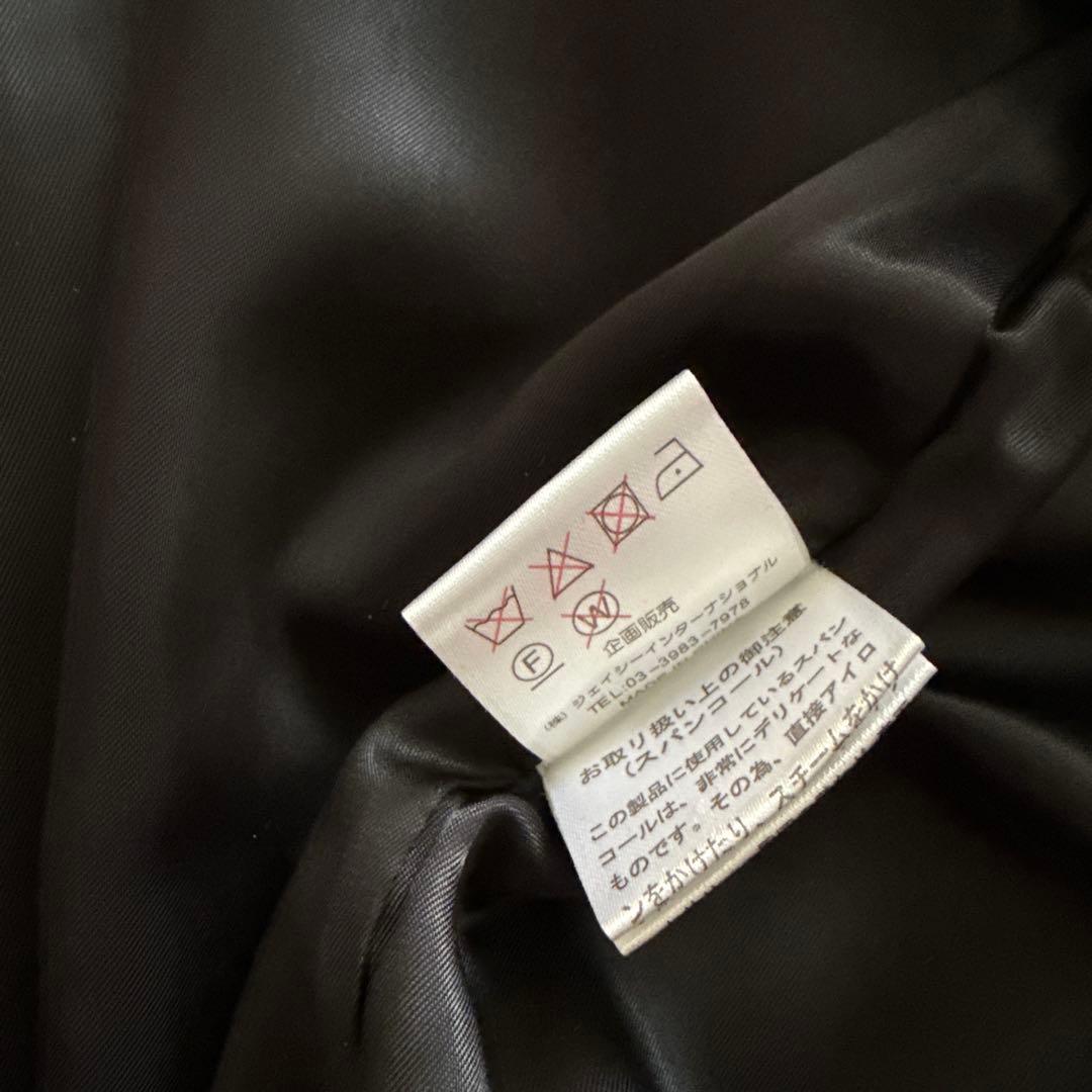 アーヤ❤️黒いフラワー刺繍チェスターコート