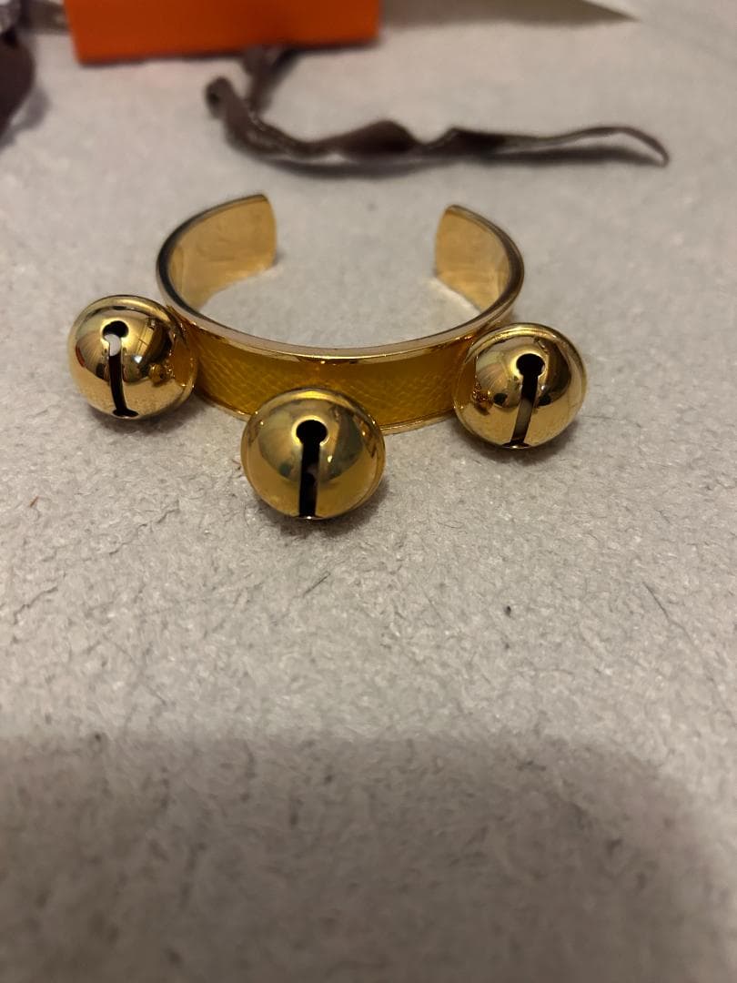 新品未使用　HERMÈS　エルメス　バングル　鈴　箱付き