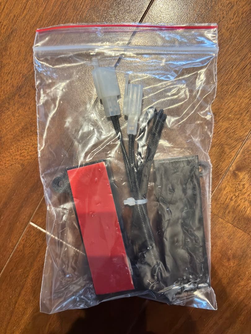 ハイエース　FLEXオリジナル 煌LEDテールランプ BLACK 右側のみ