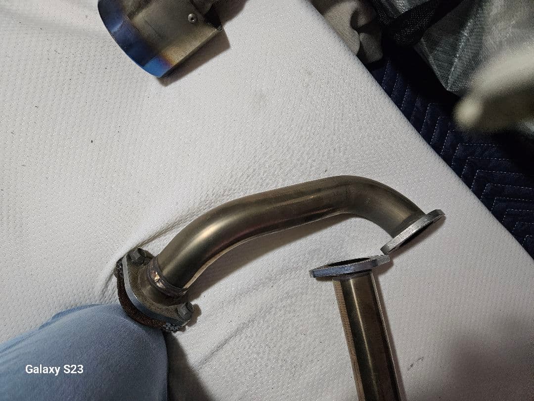 スイフトzc33用ロッソモデロ 中間パイプ リアピースセット (しばらく値下げ中