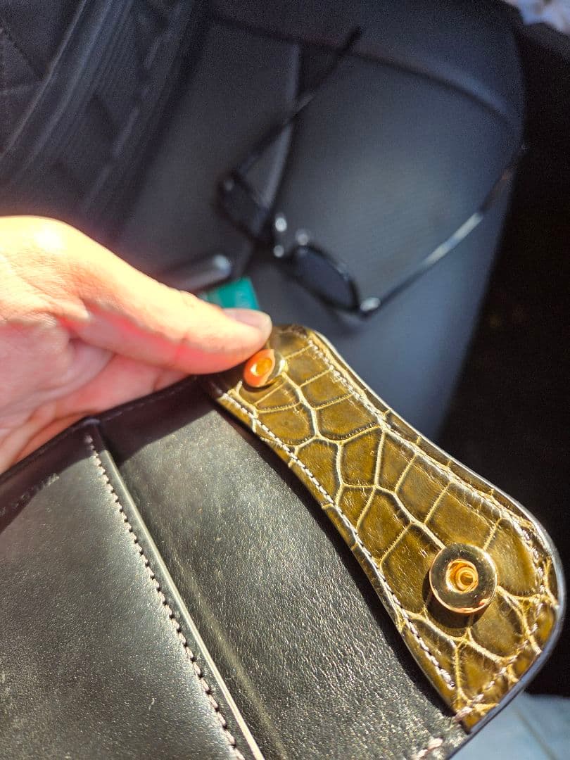 【1点物】ENO クロコ　カーキ色