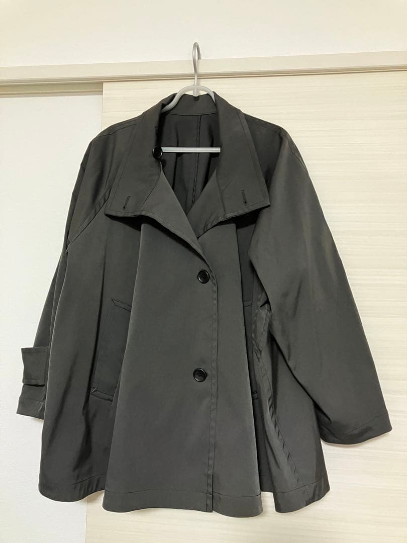 アダムエロペ　フレアミドルトレンチコート　スミクロ