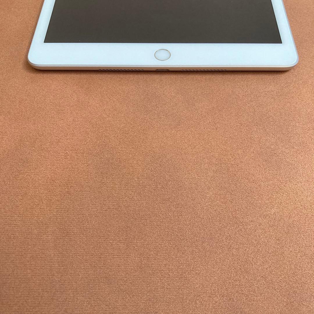 552【早い者勝ち】電池良好☆iPad8 第8世代 32GB SIMフリー☆