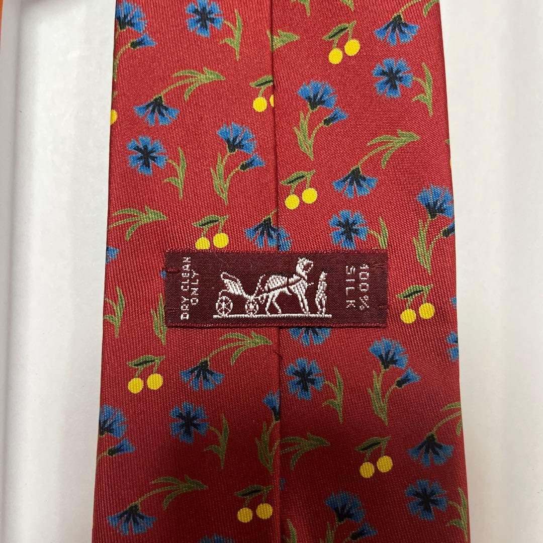 極美品　エルメス　ネクタイ　赤　花柄フラワー　結婚式