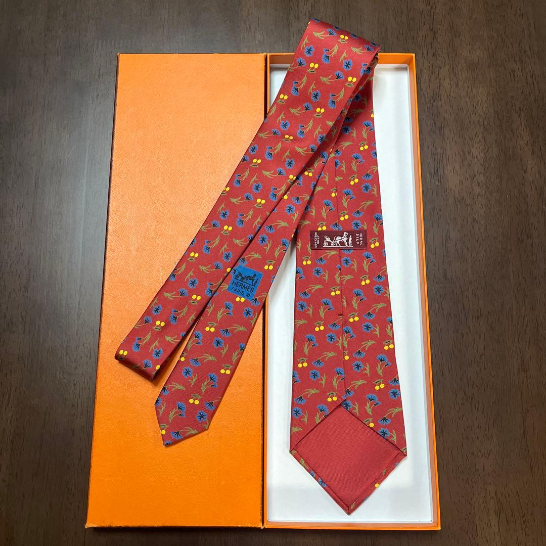 極美品　エルメス　ネクタイ　赤　花柄フラワー　結婚式