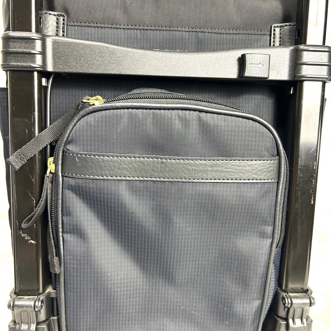 スワニー　キャリーバック　Mサイズ　ブラック