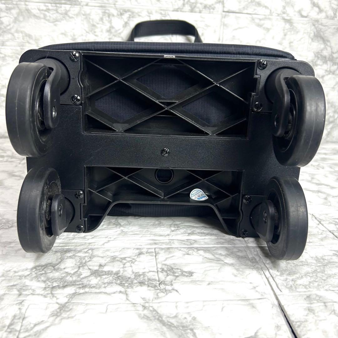 スワニー　キャリーバック　Mサイズ　ブラック