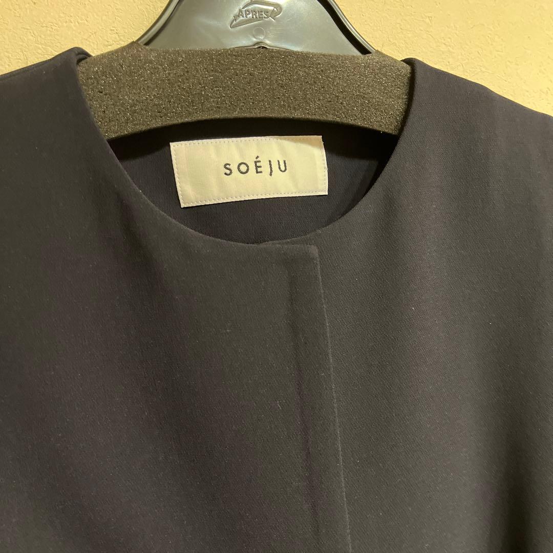 週末セールはやいものがい！SOÉJU ノーカラー　スリーブレジャケット ネイビー