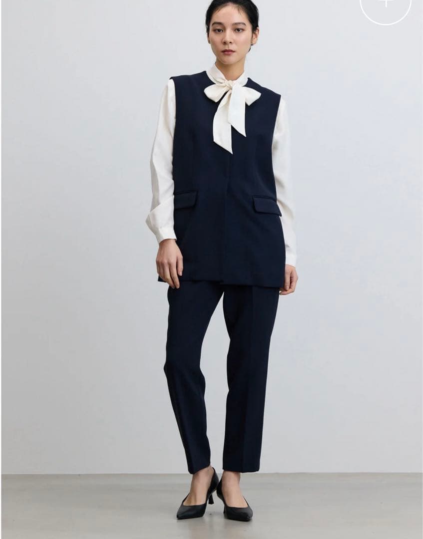 週末セールはやいものがい！SOÉJU ノーカラー　スリーブレジャケット ネイビー