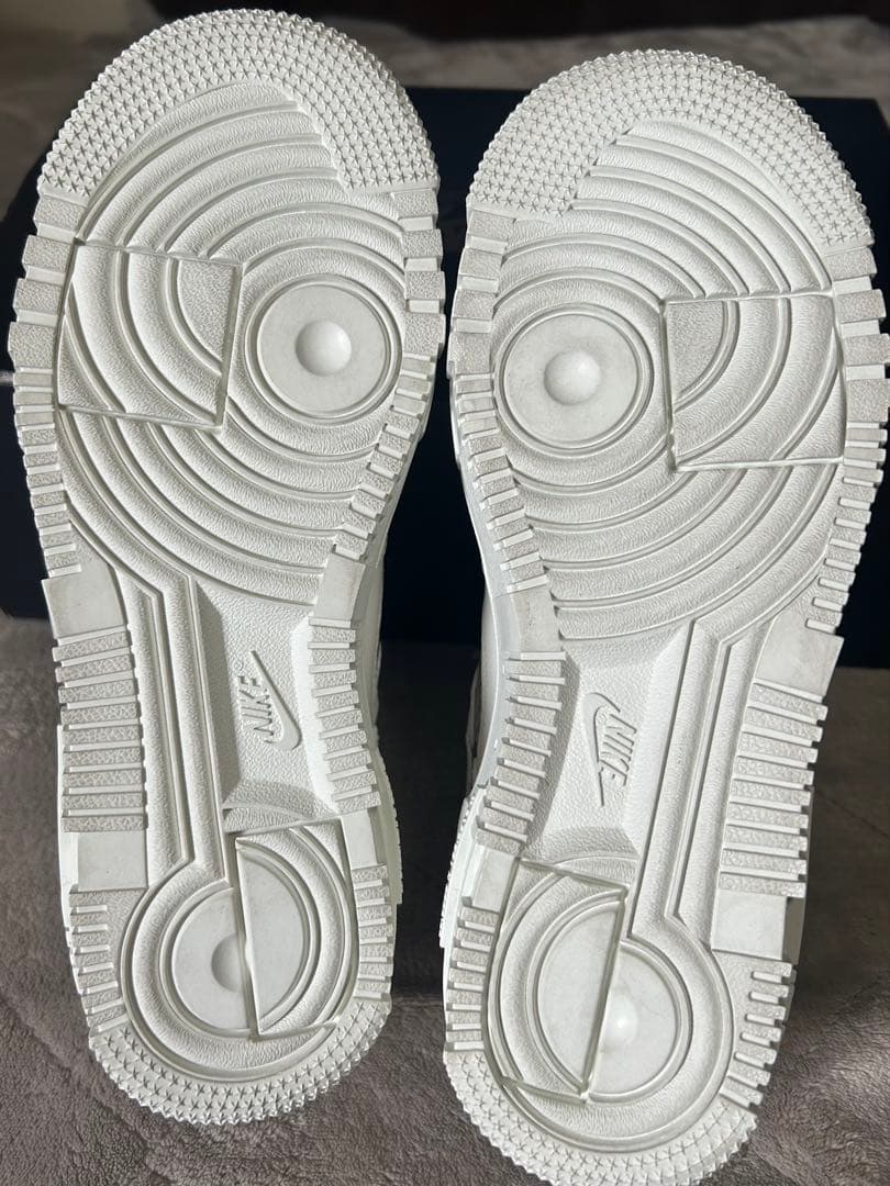 ナイキ エアフォース1 PIXEL SE スネーク 23.5㎝