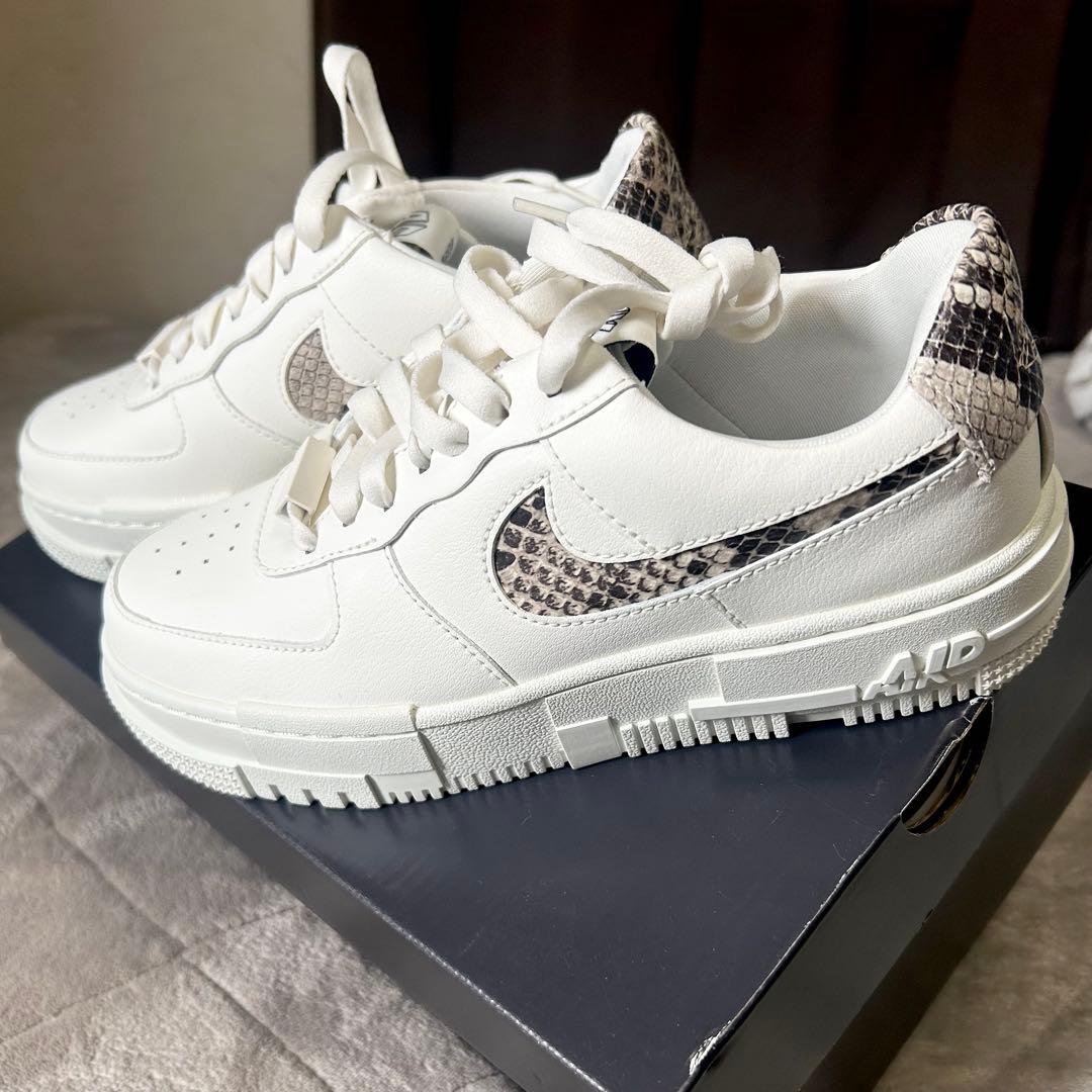 ナイキ エアフォース1 PIXEL SE スネーク 23.5㎝