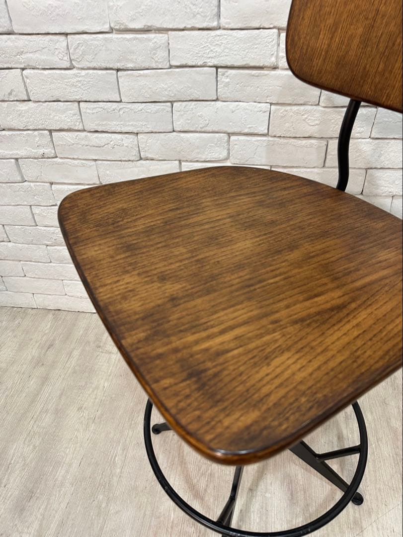 【ましゅう】静岡までの送料込み　関家具　カウンターチェア　ハイスツール