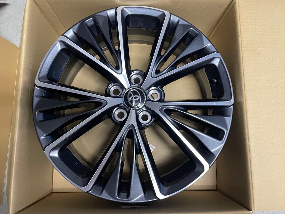 トヨタ 60系 プリウス Zグレード 純正 ホイール　新車　4本　ナット付き