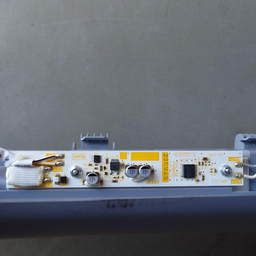 LEDルームランプ B-32261-B SS-593 約60cm　いすゞ新型搭載