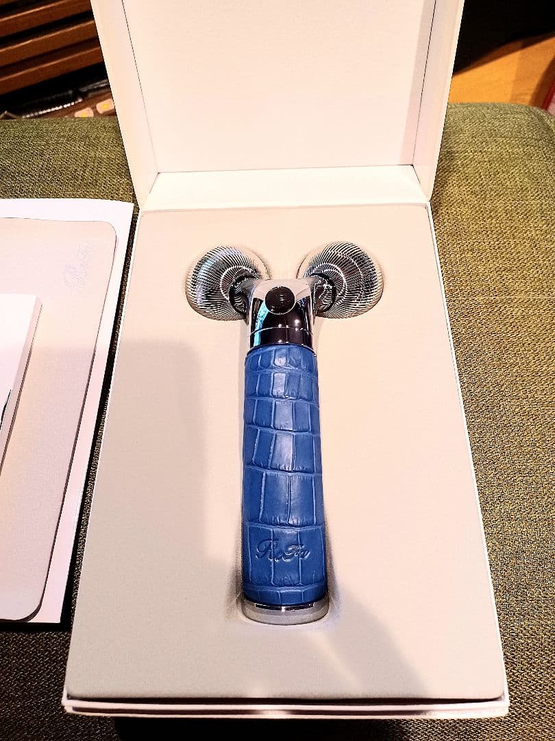 ReFa LUXE 美顔ローラー ロイヤルブルー