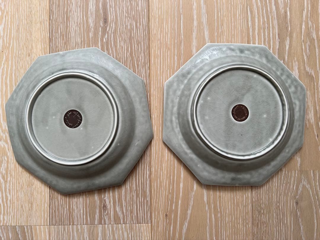 Summer阿部慎太朗　未使用すずらんレリーフ八角深皿　グレー2枚セット