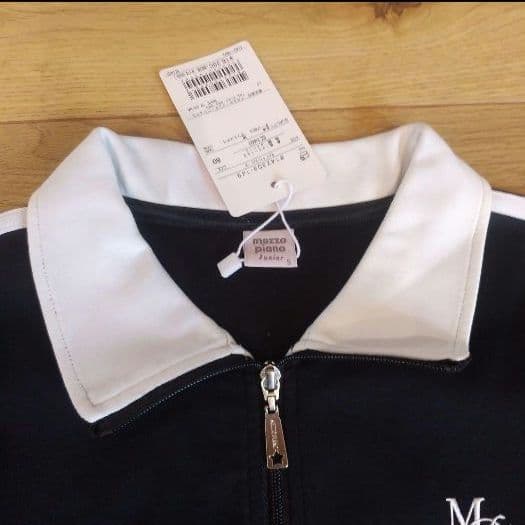 【新品タグ付】メゾピアノ　サイドラインワンピース　黒　140