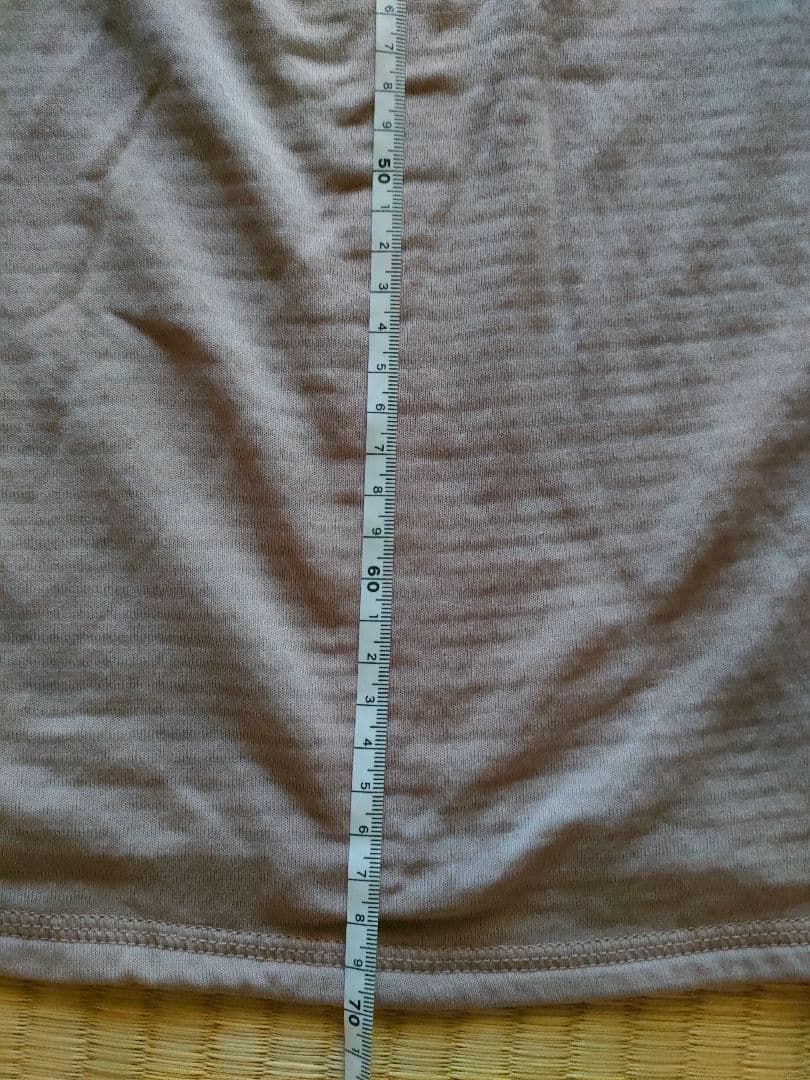 新品 タグ付　mountain equipment　ロンT　Ｓ　サムホールつき