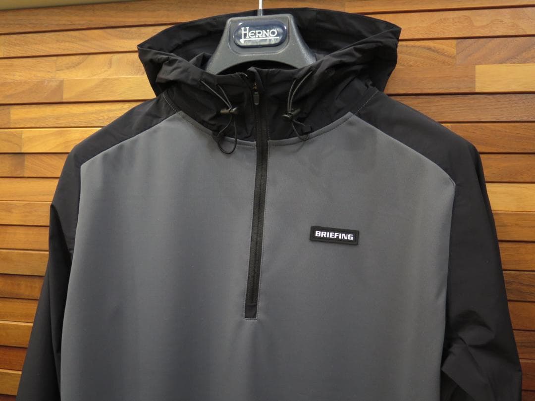 ⓂBRIEFING GOLF ブリーフィングゴルフ背面ロゴハーフジップフーディー