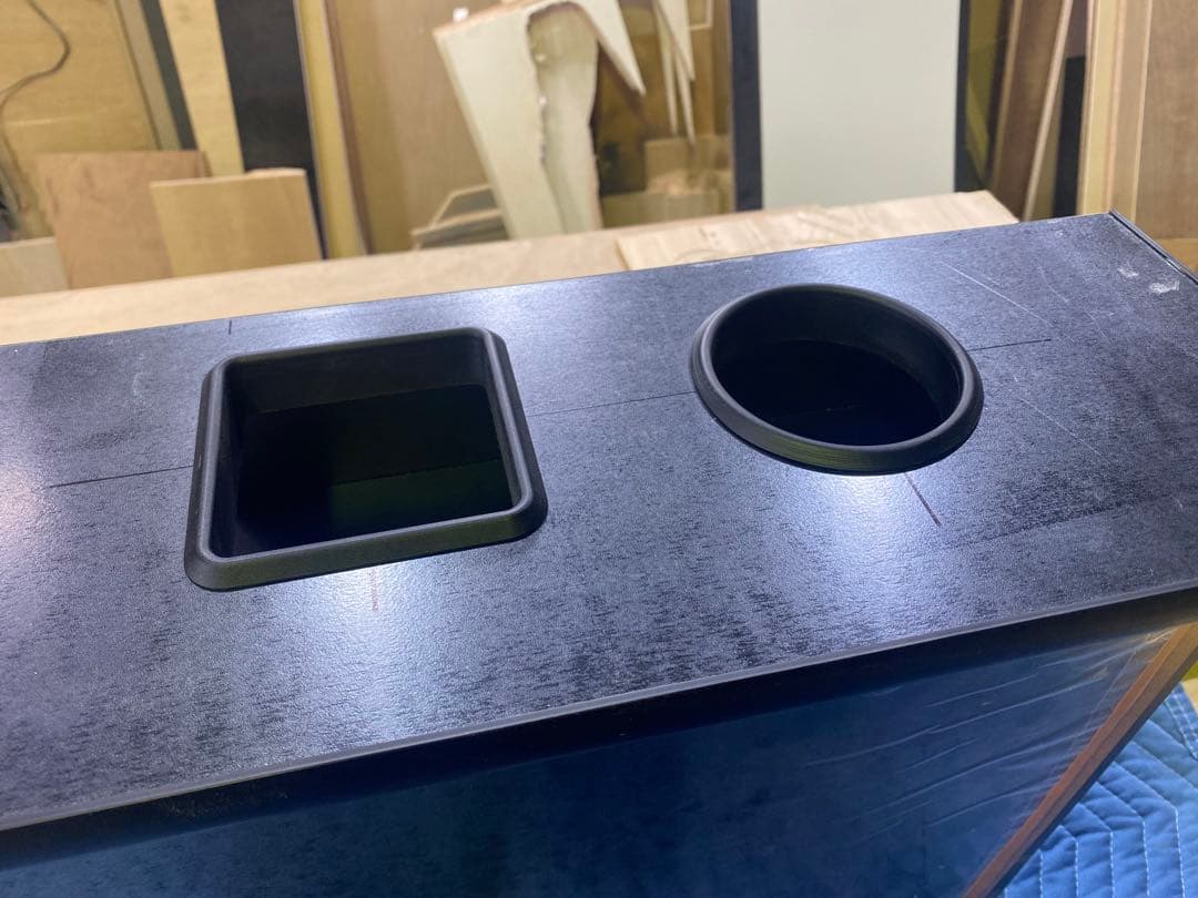 な　ハイエースナロー用セカンドテーブル