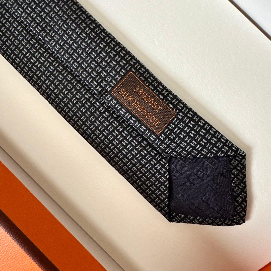 エルメス ネクタイ《Hフライヤー》新品 未使用