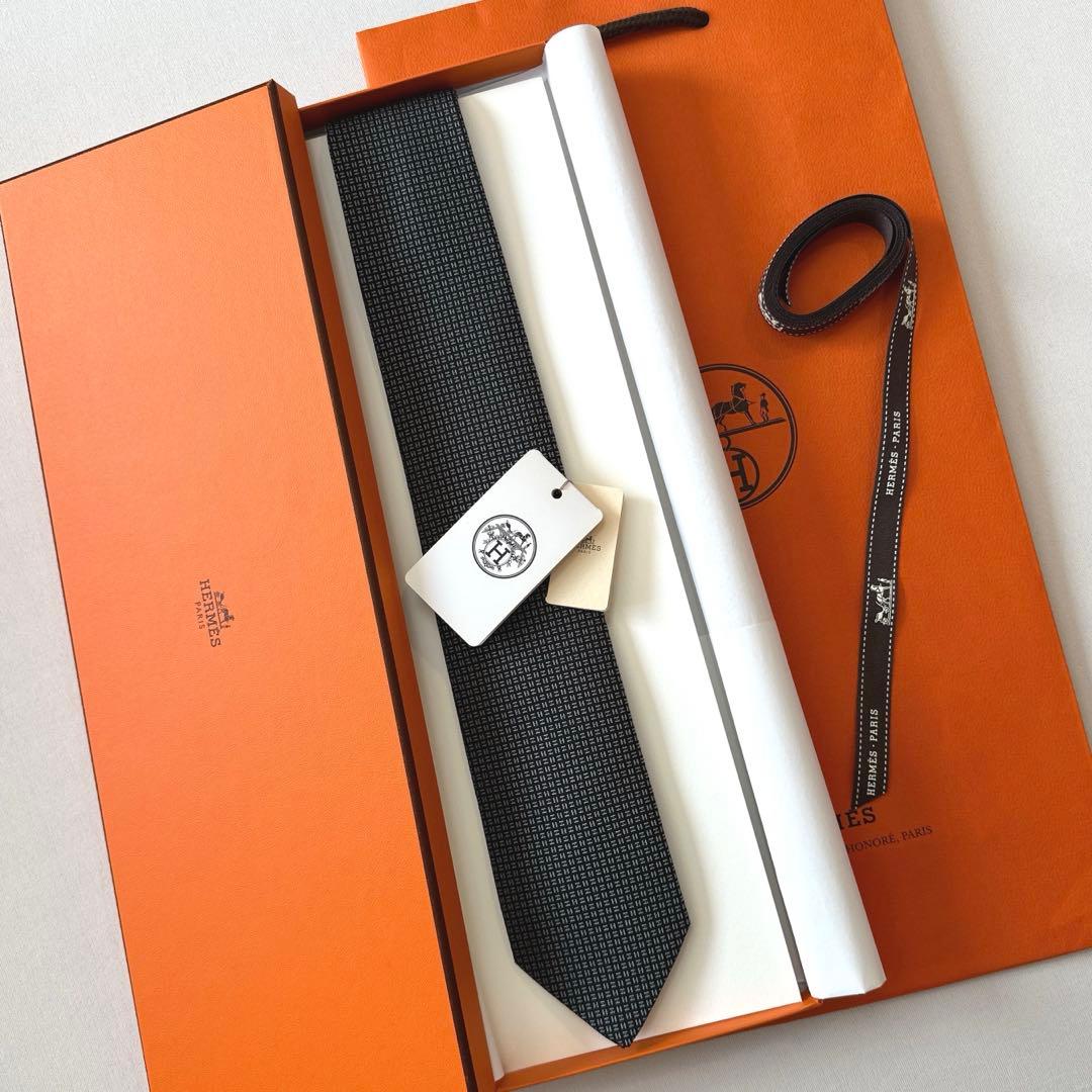 エルメス ネクタイ《Hフライヤー》新品 未使用